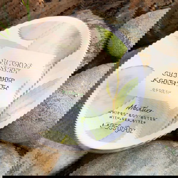 VICTORIA'S SECRET - CUCUMBER AND GREEN TEA BODY BUTTER