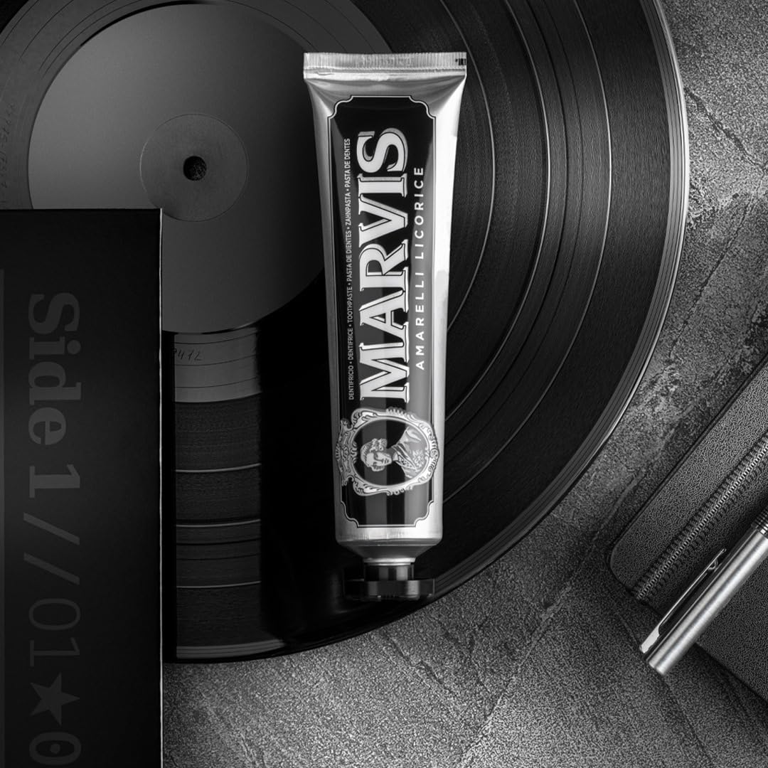 Marvis Amarelli Licorice Mint Toothpaste – 3.8 oz | Bold Licorice & Mint Flavor, Fights Tartar & Plaque, Freshens Breath