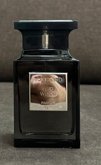 Tom Ford Oud Wood Eau de Parfum – Iconic, Smoky, Sophisticated