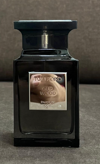 Tom Ford Oud Wood Eau de Parfum – Iconic, Smoky, Sophisticated
