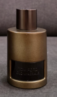 Tom Ford Oud Minérale Eau de Parfum – Aquatic Oud. Raw. Elemental.