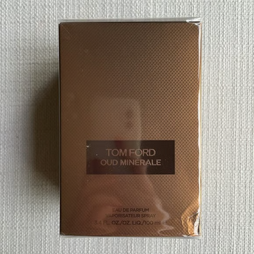 Tom Ford Oud Minérale Eau de Parfum – Aquatic Oud. Raw. Elemental.