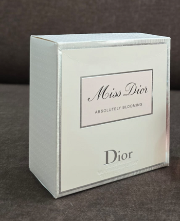 Miss Dior Absolutely Blooming Eau de Parfum – Joyful & Addictive Floral Scent