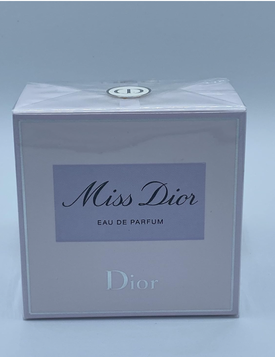 Miss Dior Eau de Parfum – The Signature of Timeless Elegance