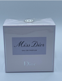 Miss Dior Eau de Parfum – The Signature of Timeless Elegance