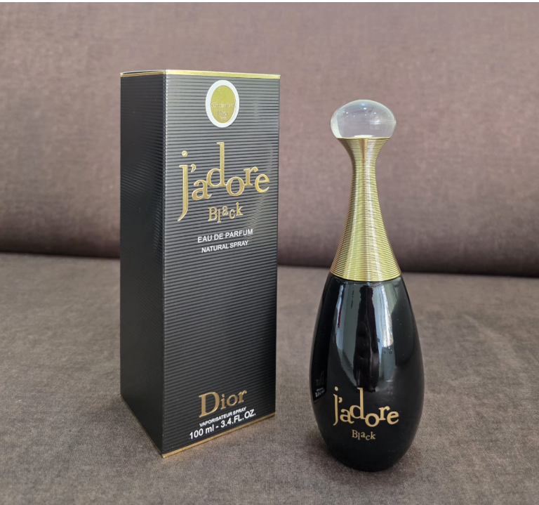 J’adore Eau de Parfum Natural Spray – Radiant & Feminine Floral by Dior