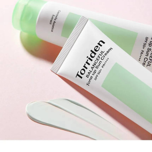 Torriden Balanceful Cica Tone up Sun Cream SPF50+ PA++++ (60 ml)