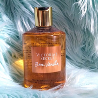 Victoria Bare Vanilla Refreshing Gel Body Wash