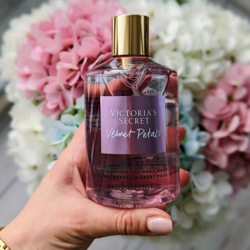 Victoria's Secret Velvet Petals Refreshing Gel Body Wash