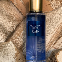 Victoria's Secret Rush Body Mist, Spray for Women (250 ml)